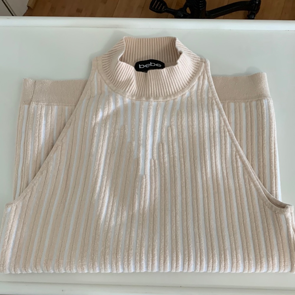 3 items All Women’s Tops Bebe, Alo & Autumn Cashmere one incredible price
